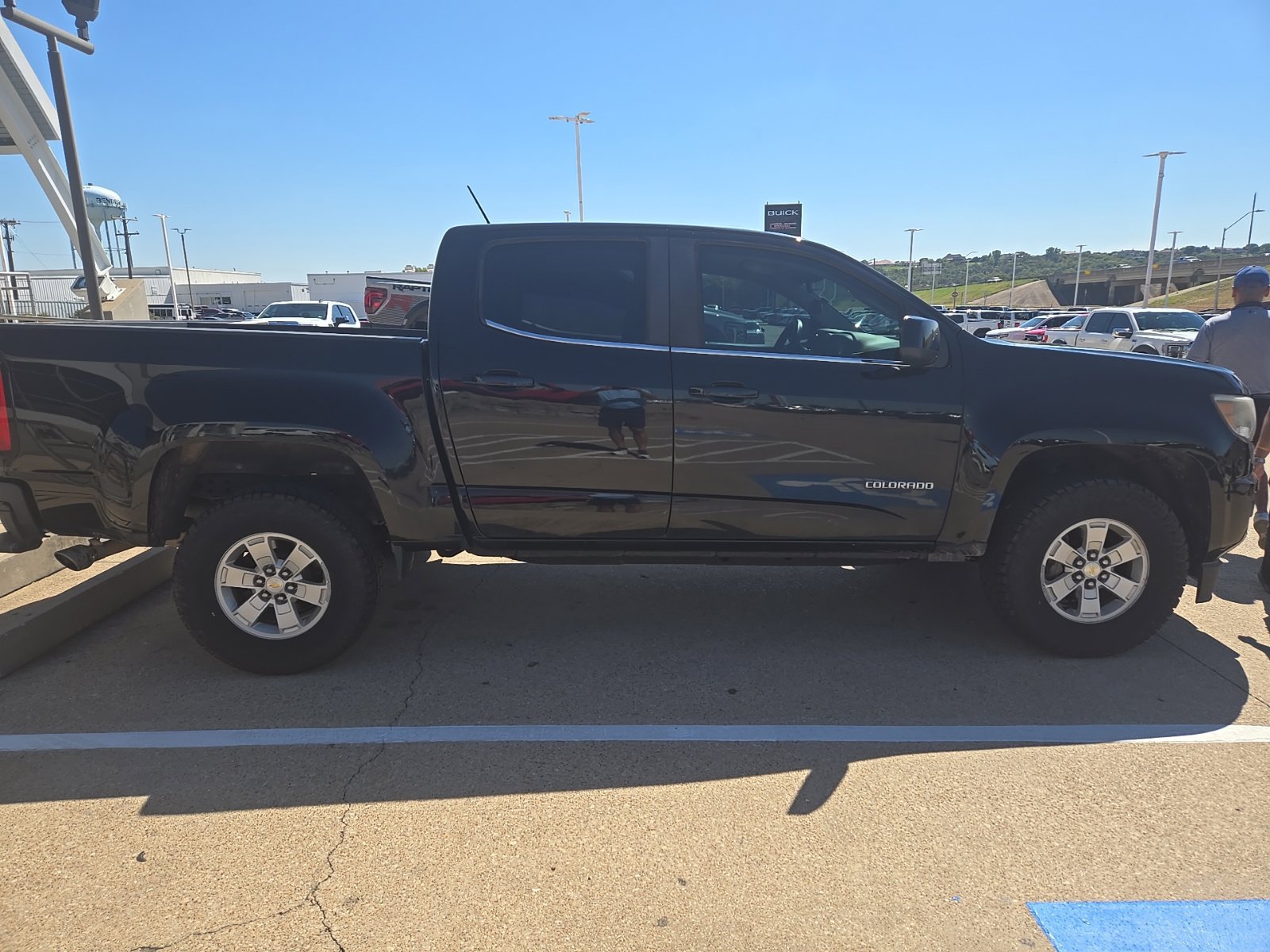 Used 2018 Chevrolet Colorado W/T w/ WT Convenience Package RWD image 4
