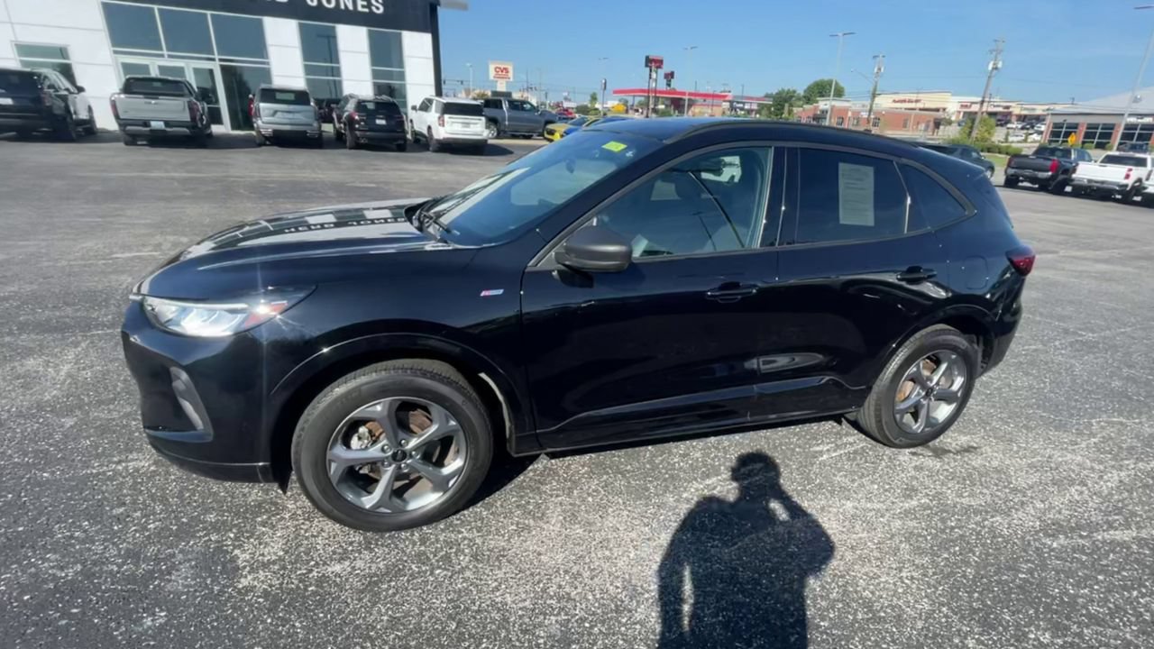 Used 2024 Ford Escape ST-Line w/ Tech Pack #1 AWD/4WD image 6
