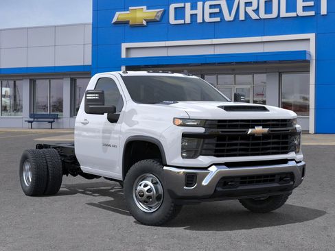 New 2026 Chevrolet Silverado 3500 W/T w/ WT Convenience Package AWD/4WD image 10