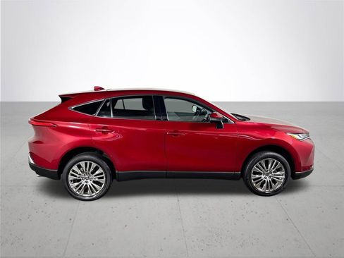 Used 2023 Toyota Venza Limited AWD/4WD image 5