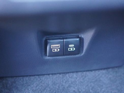 Used 2026 Toyota Camry XSE FWD image 40