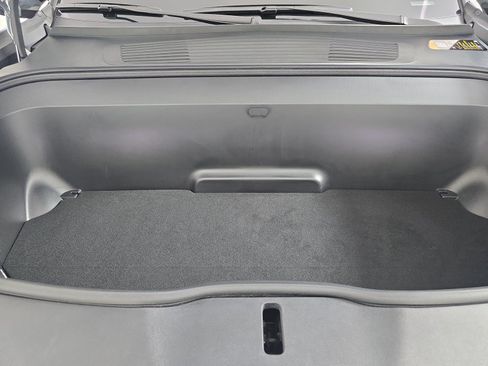 Used 2024 Rivian R1S Adventure AWD/4WD image 14