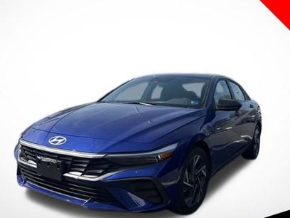 Used 2025 Hyundai Elantra SEL
