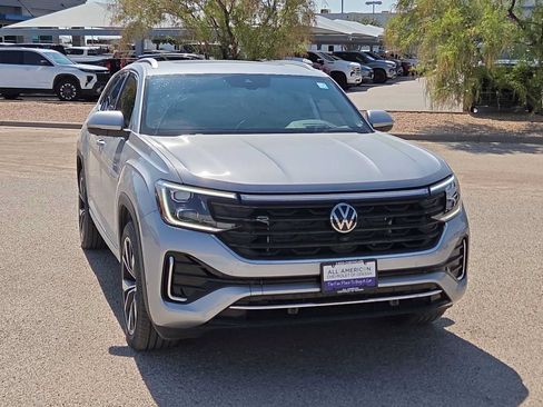 Used 2024 Volkswagen Atlas Cross Sport SEL Premium R-Line AWD/4WD image 3