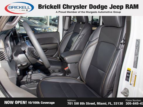 Used 2025 Jeep Wrangler Sahara image 15