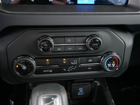 Used 2025 Ford Bronco 4-Door image 23