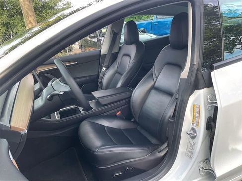 Used 2022 Tesla Model 3 Long Range image 25