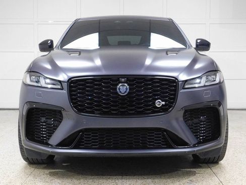 Used 2024 Jaguar F-PACE SVR AWD/4WD image 2