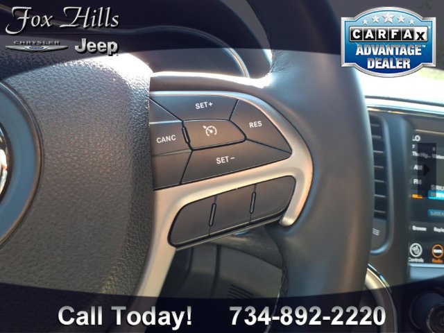 Used 2018 Jeep Grand Cherokee Altitude AWD/4WD image 17