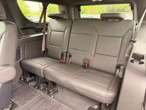 Used 2026 Chevrolet Suburban LT w/ Comfort Package AWD/4WD image 34