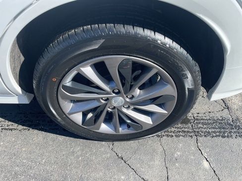 Certified 2023 Buick Encore GX Select w/ Sport Touring Package image 9