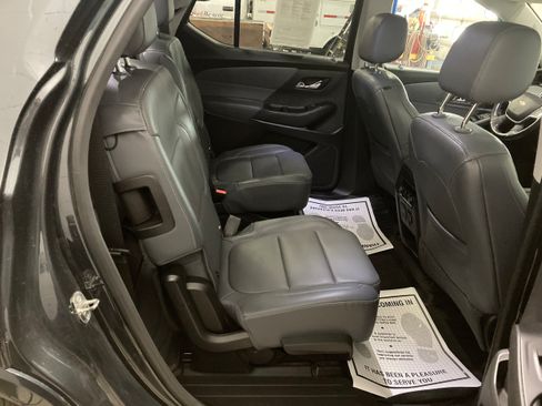 Used 2018 Chevrolet Traverse Premier AWD/4WD image 7