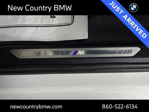 Used 2022 BMW X5 xDrive45e w/ M Sport Package image 13