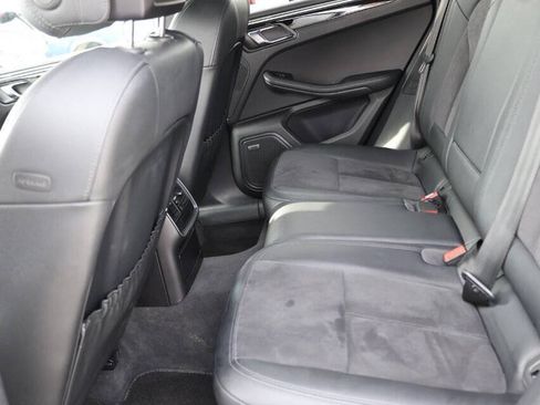 Used 2017 Porsche Macan S AWD/4WD image 17