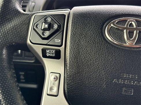 Used 2016 Toyota 4Runner SR5 Premium image 28