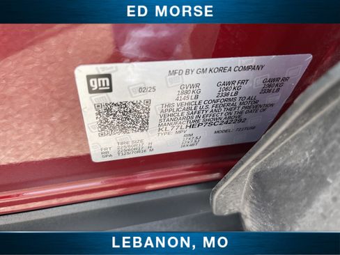 Certified 2025 Chevrolet Trax LT w/ LT Convenience Package FWD image 31