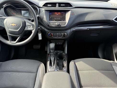 Used 2023 Chevrolet TrailBlazer LS image 9