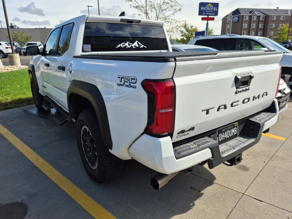 Used 2025 Toyota Tacoma TRD Off-Road AWD/4WD image 9