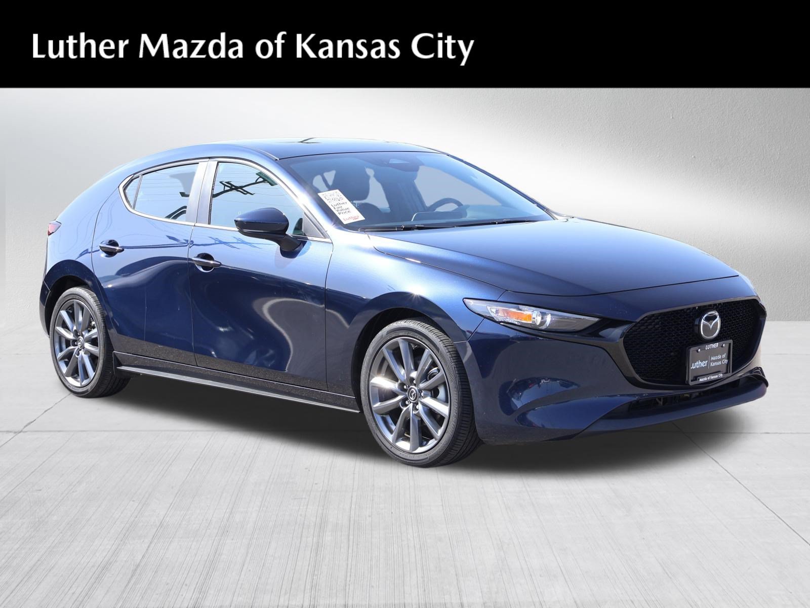 Used 2024 MAZDA MAZDA3 s FWD image 1