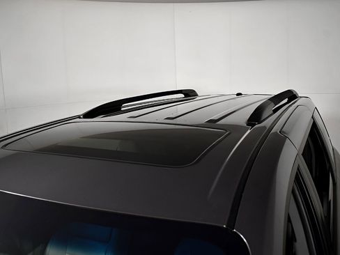 Used 2015 Toyota Sienna XLE image 13