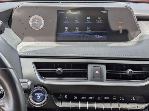 Used 2020 Lexus UX 250h w/ Premium Package image 32