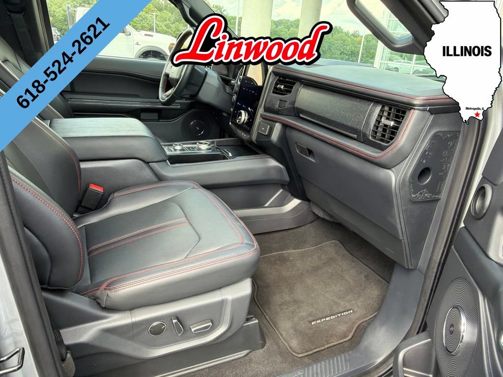 Used 2024 Ford Expedition Limited AWD/4WD image 10