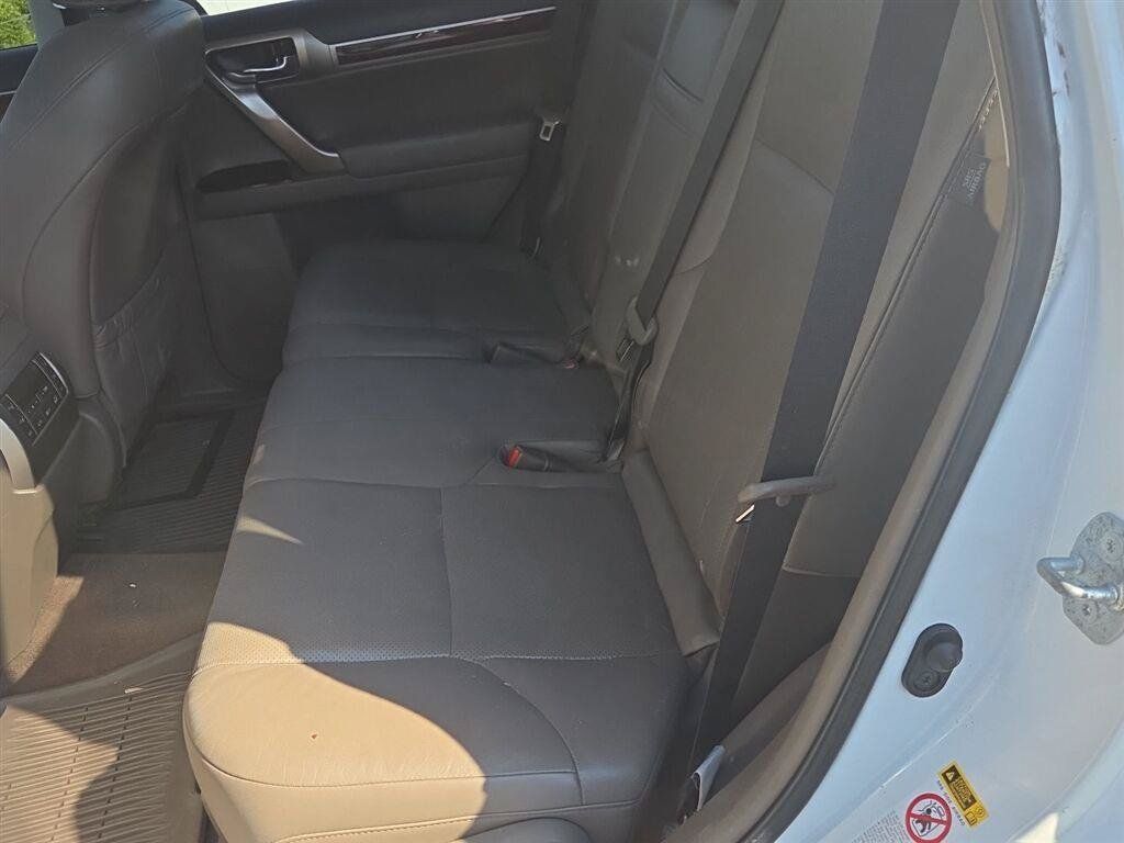 Used 2015 Lexus GX 460 w/ Premium Package AWD/4WD image 7