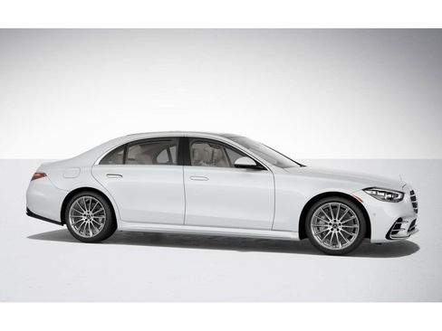 New 2025 Mercedes-Benz S 580 4MATIC Sedan image 14