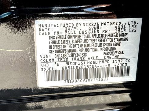 Used 2024 Nissan Sentra SV FWD image 32