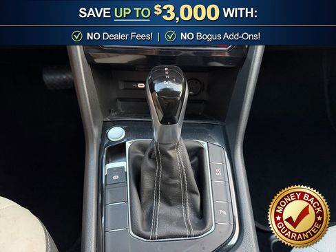 Used 2025 Volkswagen Taos SE FWD image 20