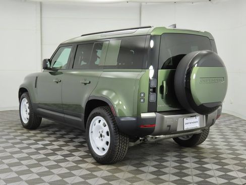 Used 2026 Land Rover Defender 110 S AWD/4WD image 7