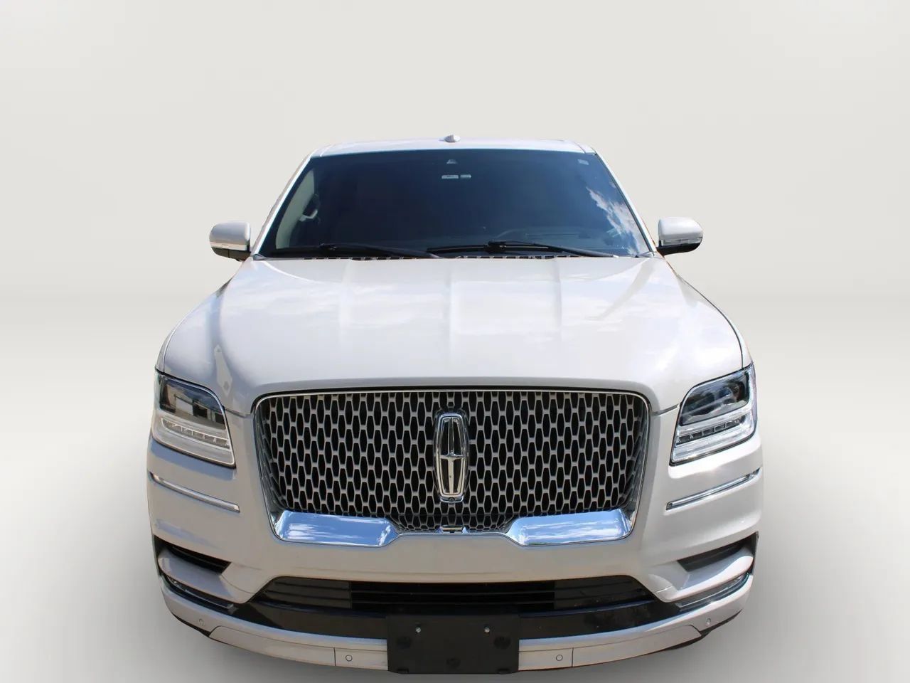 Used 2021 Lincoln Navigator Reserve AWD/4WD image 2