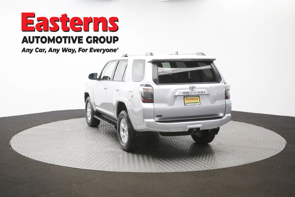 Used 2024 Toyota 4Runner SR5 AWD/4WD image 61