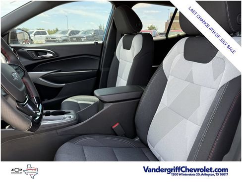 New 2026 Chevrolet Trax RS w/ Sunroof Package FWD image 19
