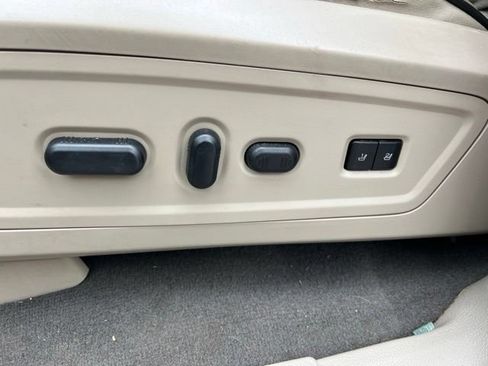 Used 2009 Lincoln Navigator 4WD image 27