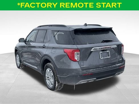 Used 2022 Ford Explorer XLT w/ Equipment Group 202A image 10