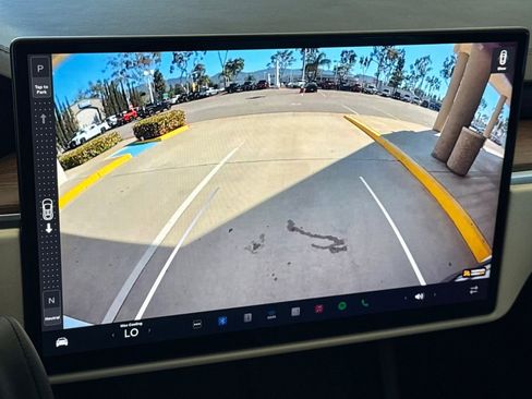 Used 2022 Tesla Model X Base image 20