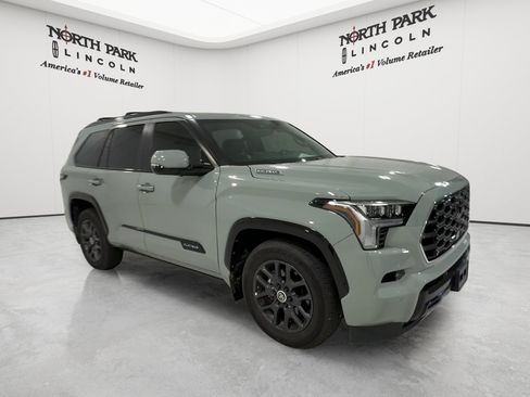 Used 2024 Toyota Sequoia Platinum RWD image 3