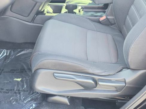 Used 2019 Honda CR-V LX image 18