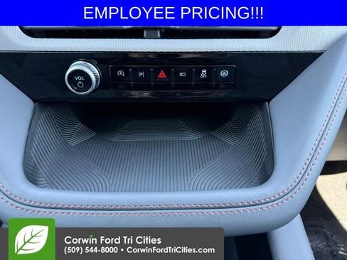 New 2026 Ford Explorer Active w/ Active Comfort Package AWD/4WD image 30
