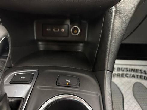 Used 2024 Chevrolet Equinox LT AWD/4WD image 43