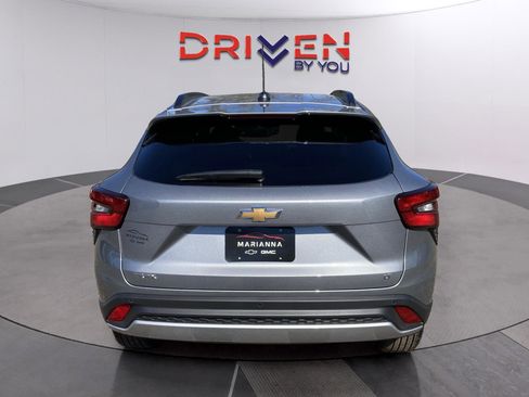 New 2026 Chevrolet Trax LT w/ Driver Confidence Package image 4