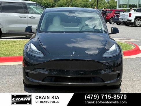 Used 2022 Tesla Model Y Performance AWD/4WD image 2