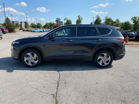 Used 2023 Hyundai Santa Fe SE FWD image 4