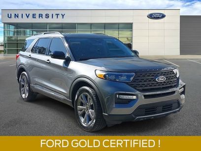 Certified 2022 Ford Explorer XLT w/ Equipment Group 202A