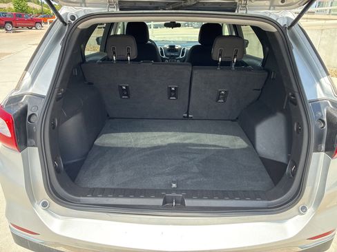 Used 2019 Chevrolet Equinox LT AWD/4WD image 5