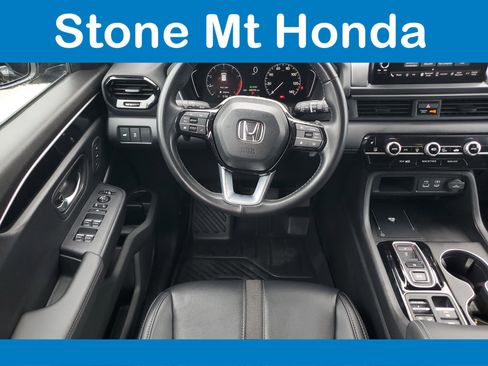 Used 2025 Honda Pilot EX-L image 16
