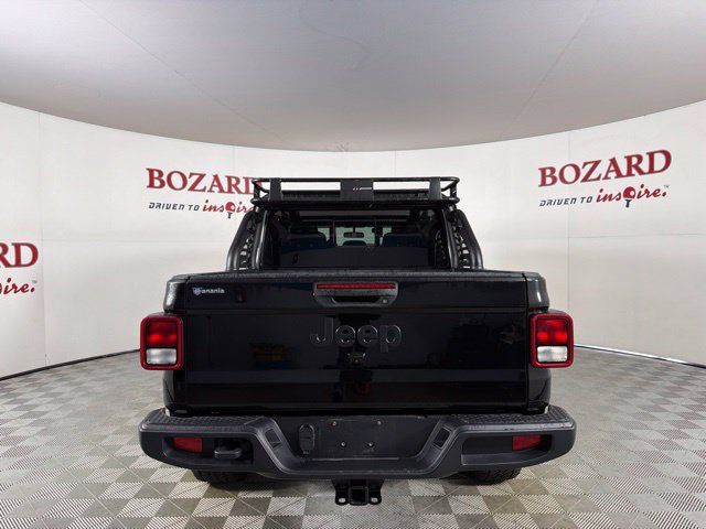 Used 2025 Jeep Gladiator Sport AWD/4WD image 11