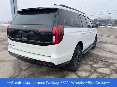 New 2026 Ford Expedition Platinum w/ Stealth Appearance Package image 10