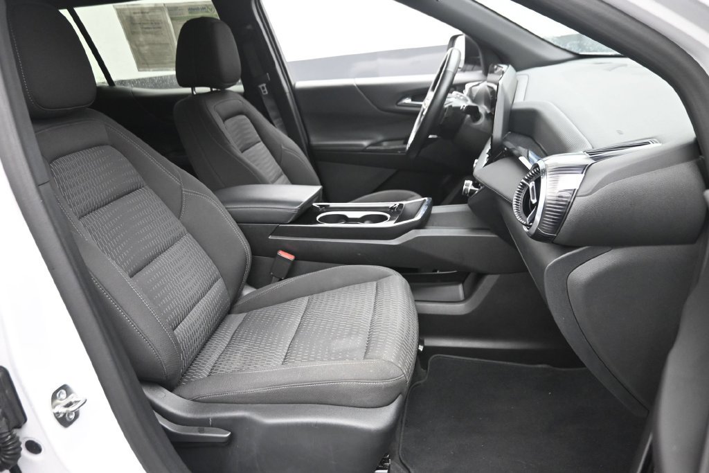 Used 2025 Chevrolet Equinox LT AWD/4WD image 10